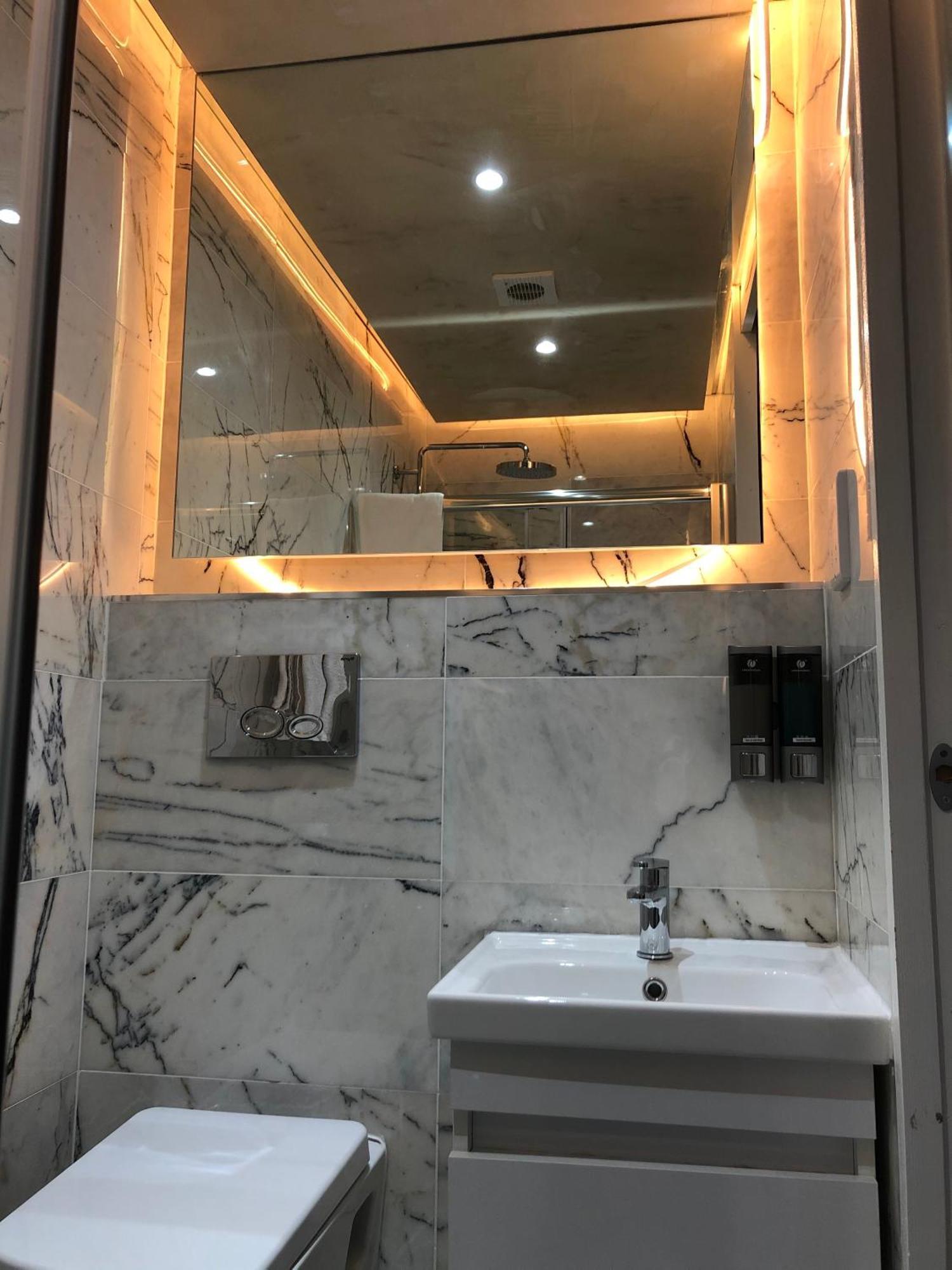 Widegate Residential Апартаменты