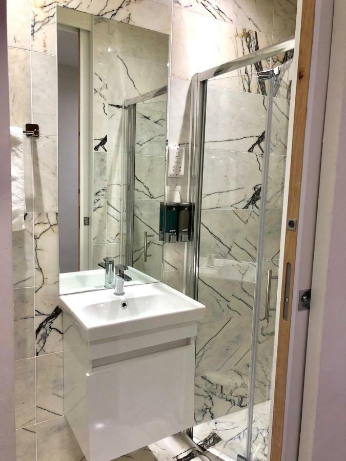 Апартаменты Widegate Residential *